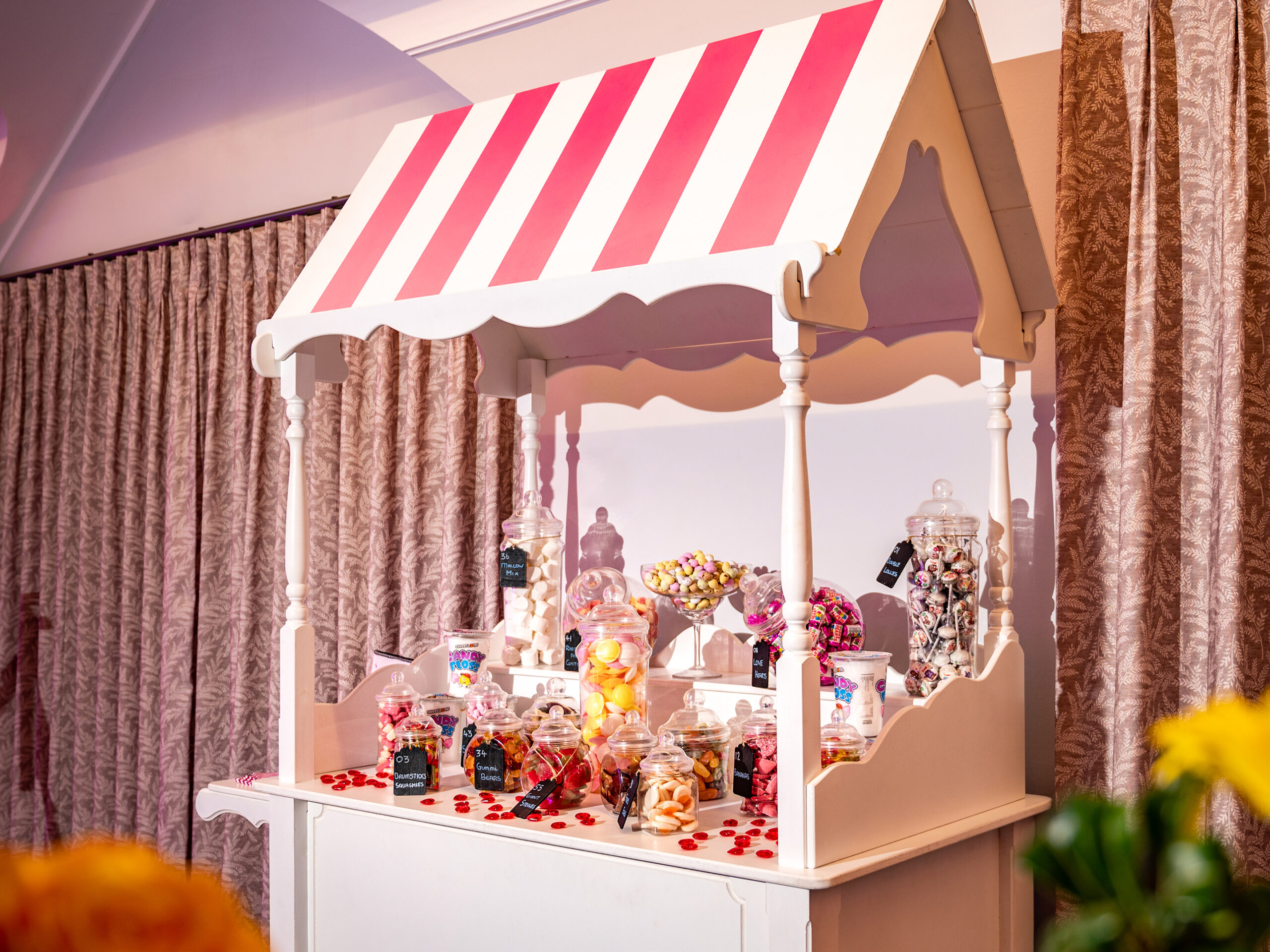 Oxford Discos Sweet Treats - Vintage Sweet Cart In Oxfordshire